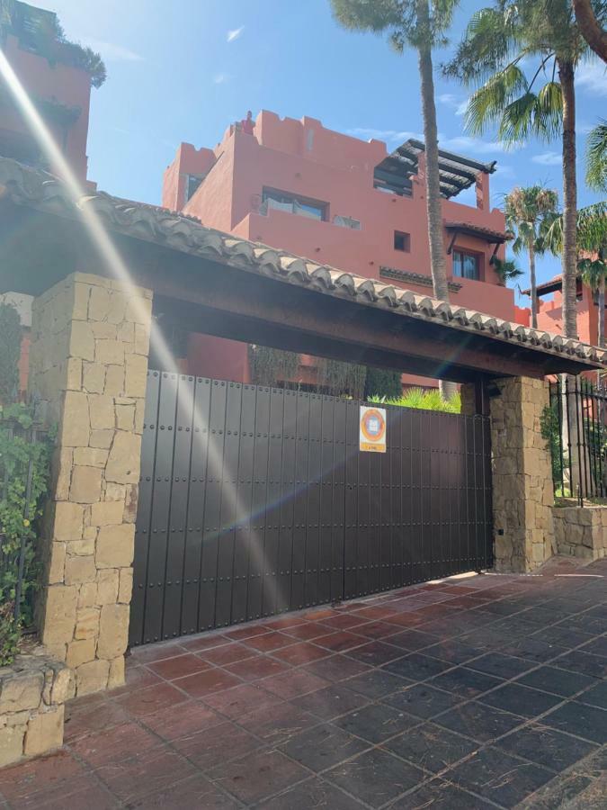 Beachside Apartment In Marbella Kültér fotó